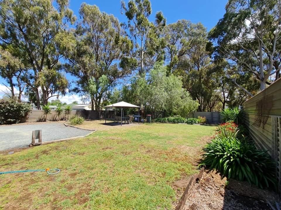 Kyabram Country Motel Exterior photo